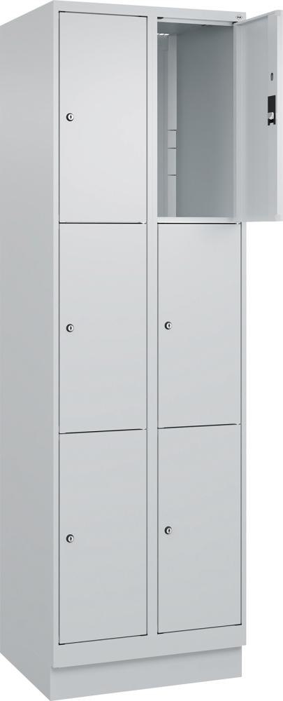 Fächerschrank CLASSIC B600xT500xH1950 mm RAL 7035/7035, 2x3 Fächermit 100 mm hohem Sockel