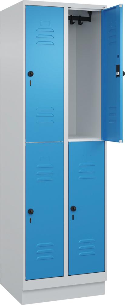 Doppelst. Schrank CLASSICB600xT500xH1950 mm RAL 7035/5012, 2x2Abteilemit 100 mm hohem Sockel