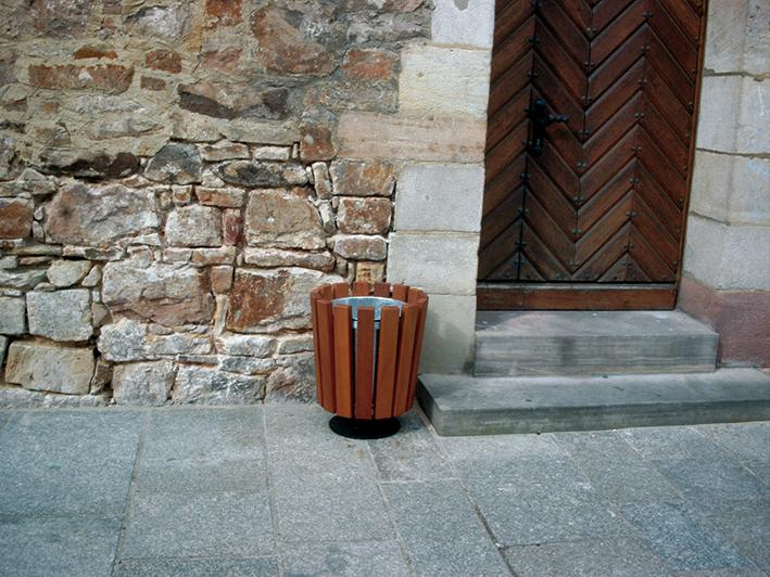 Abfallbehälter K1 nord. Fichte imprägniert,lasiert